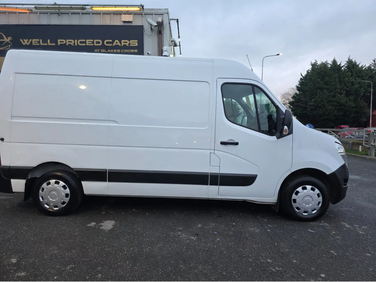 Nissan NV400 L2 H2 FWD 135 MY20 3DR - Image 3