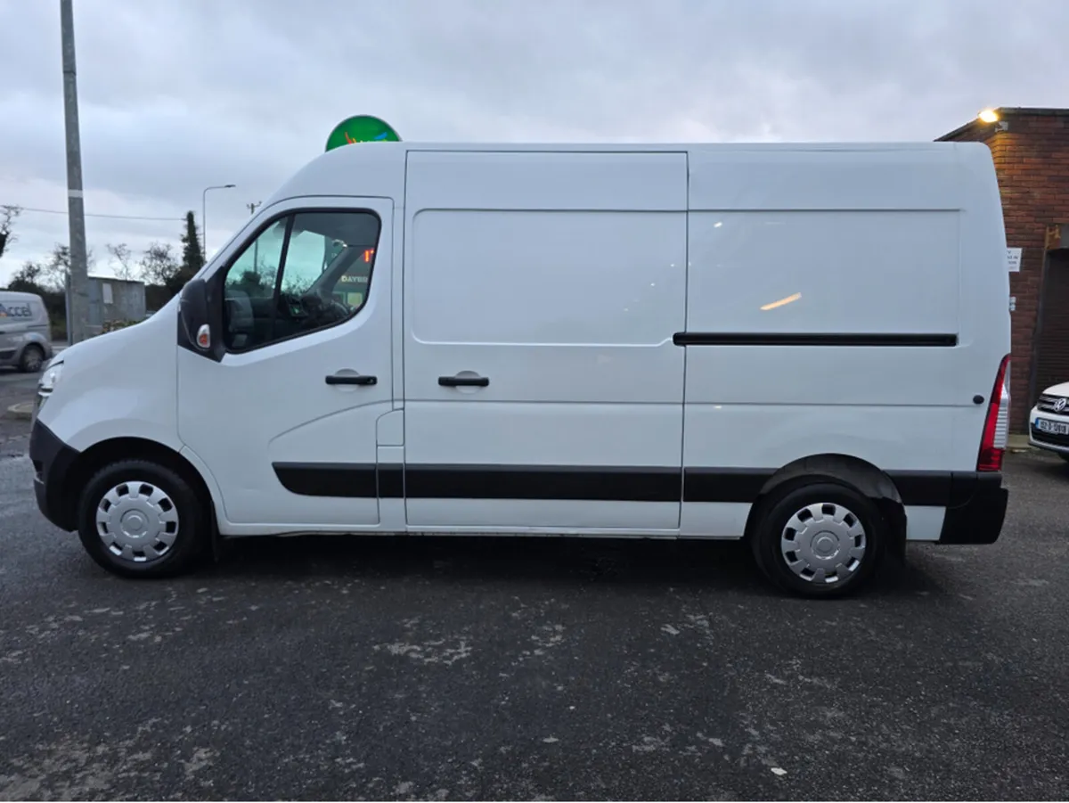 Nissan NV400 L2 H2 FWD 135 MY20 3DR - Image 4