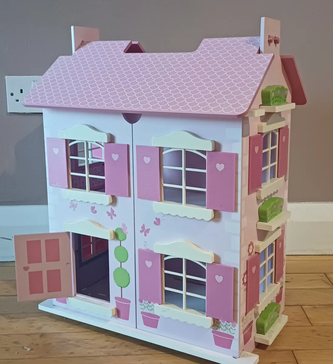 Wooden Doll House - Image 1