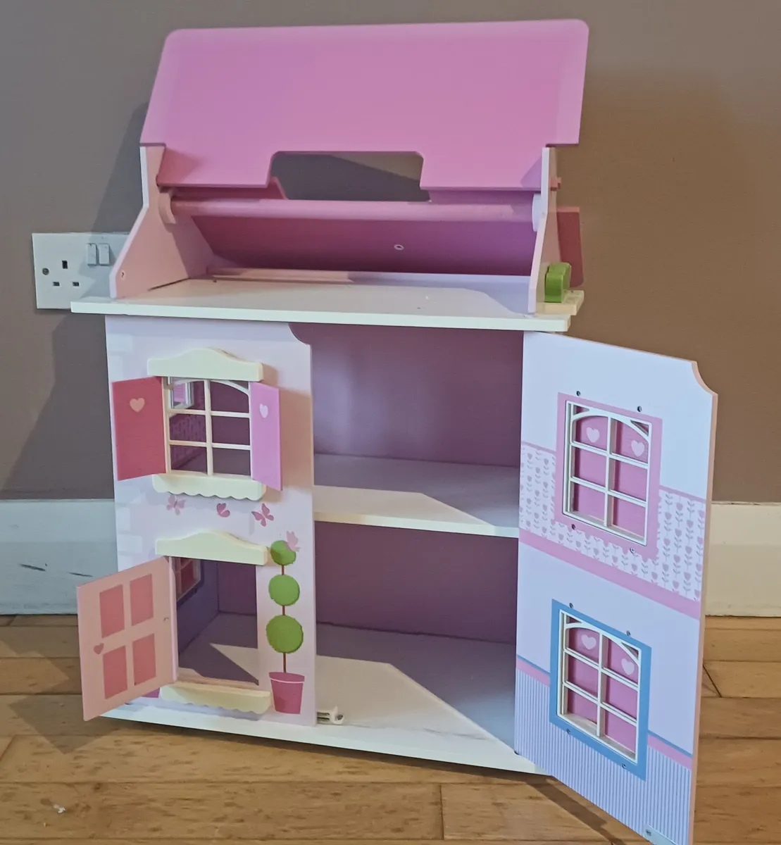 Wooden Doll House - Image 3