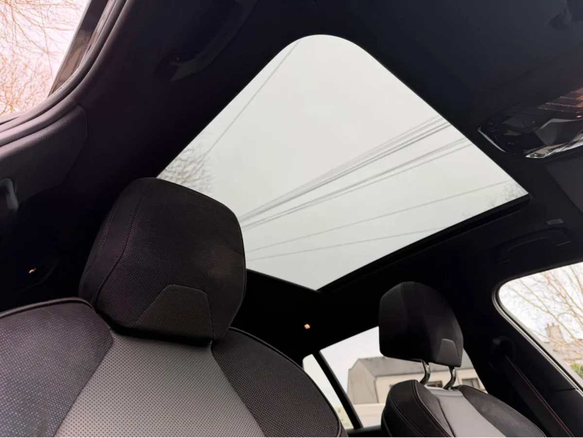 BMW 5-Series M SPORT PRO PACK WITH PANORAMIC ROOF/ - Image 4