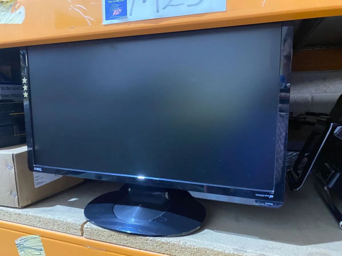 Job lot computer monitors - Image 3