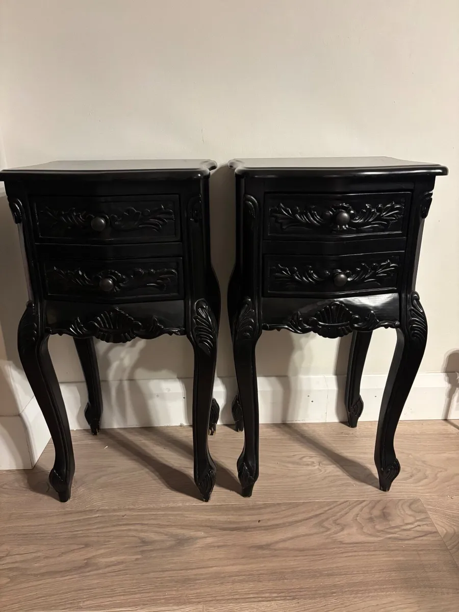 Console tables - Image 1