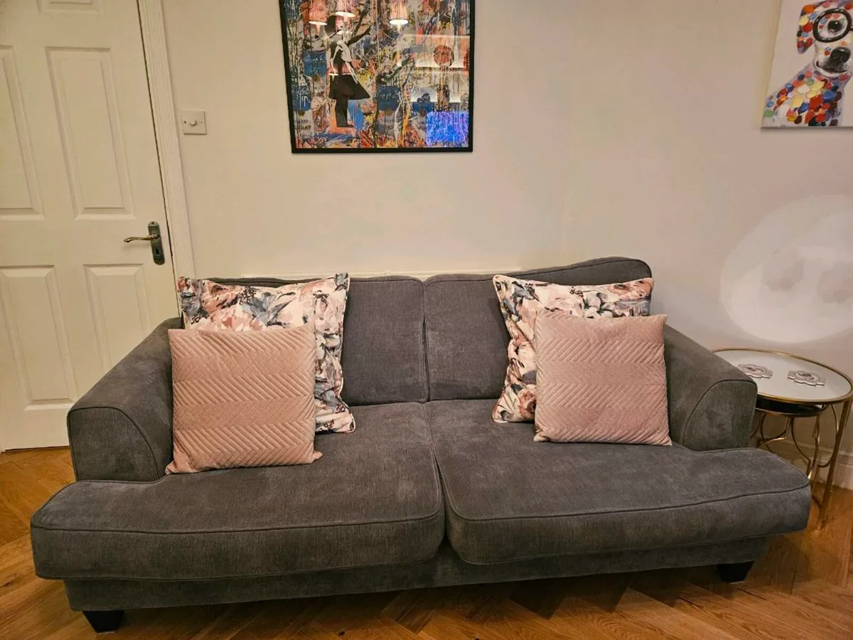 3 & 2 seater couch - Image 1
