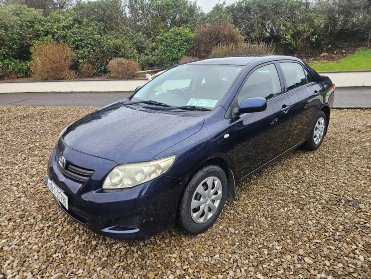 Toyota Corolla 1.4 TERRA SAL - Image 1