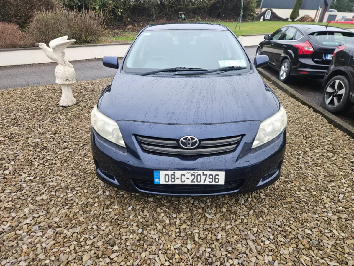 Toyota Corolla 1.4 TERRA SAL - Image 2