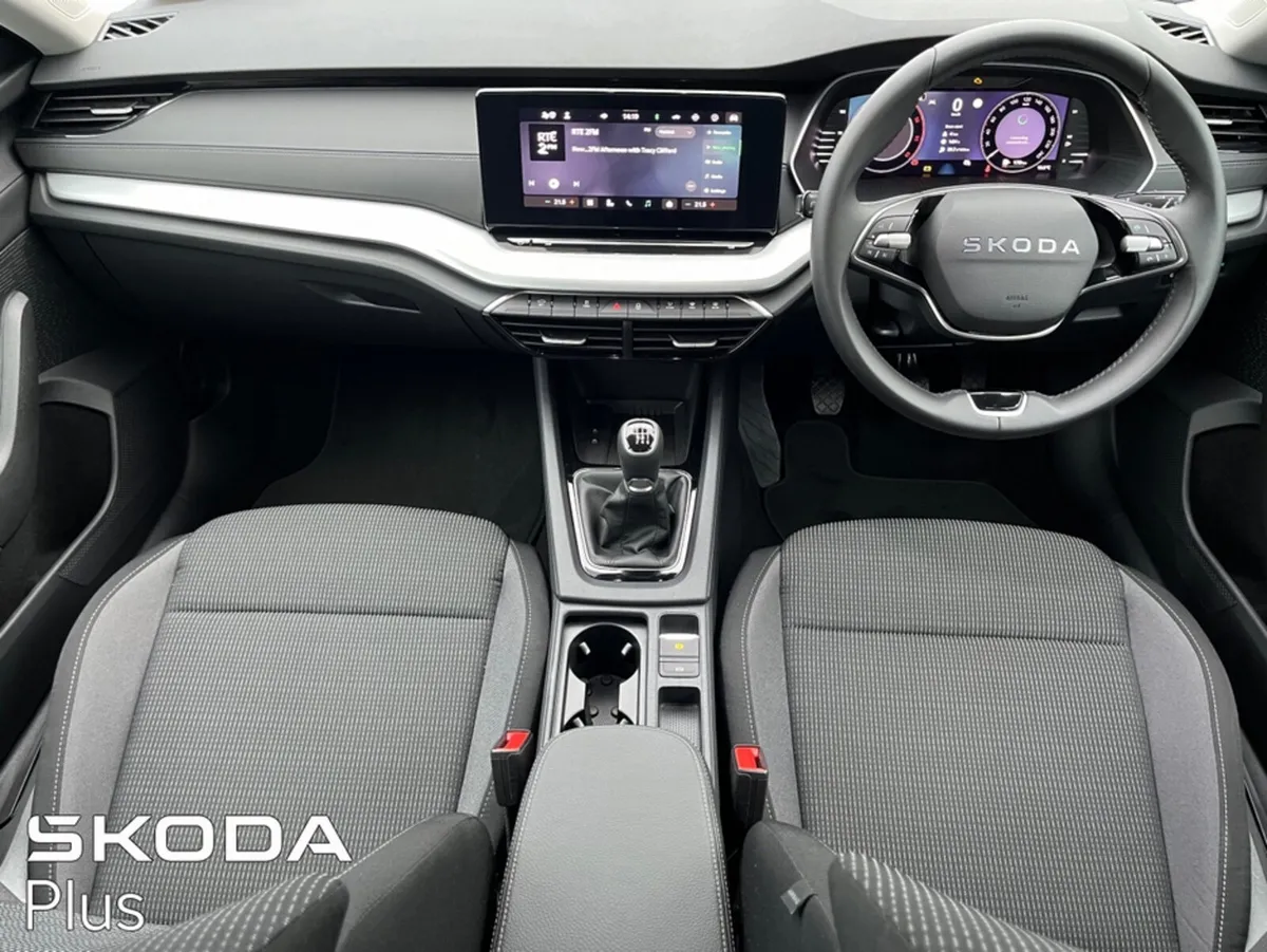 Skoda Octavia SELECTION 2.0 TDI 115HP 5DR - Image 2