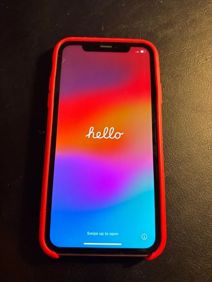 iPhone XR in coral - Image 3