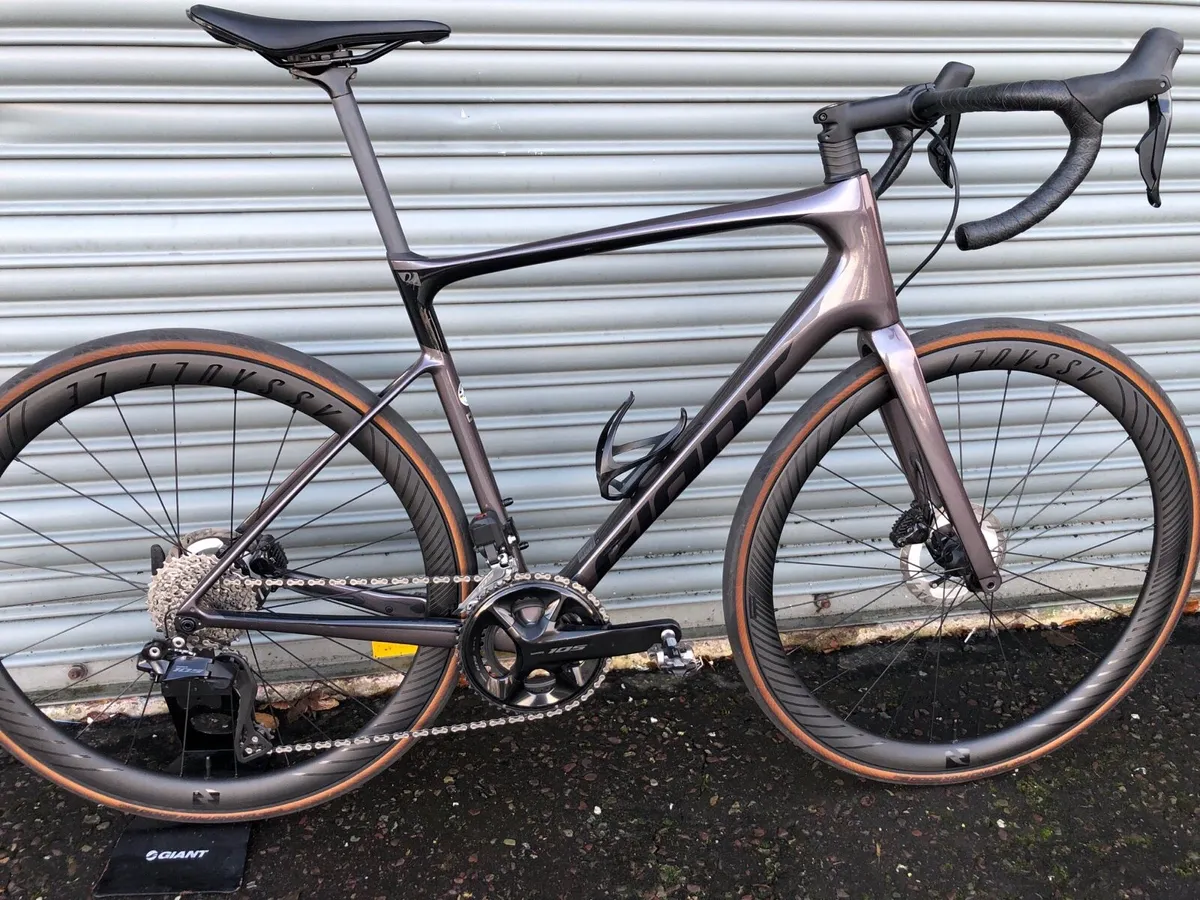 Giant Defy Advanced 1 ML + Reynolds 42mm - Image 1