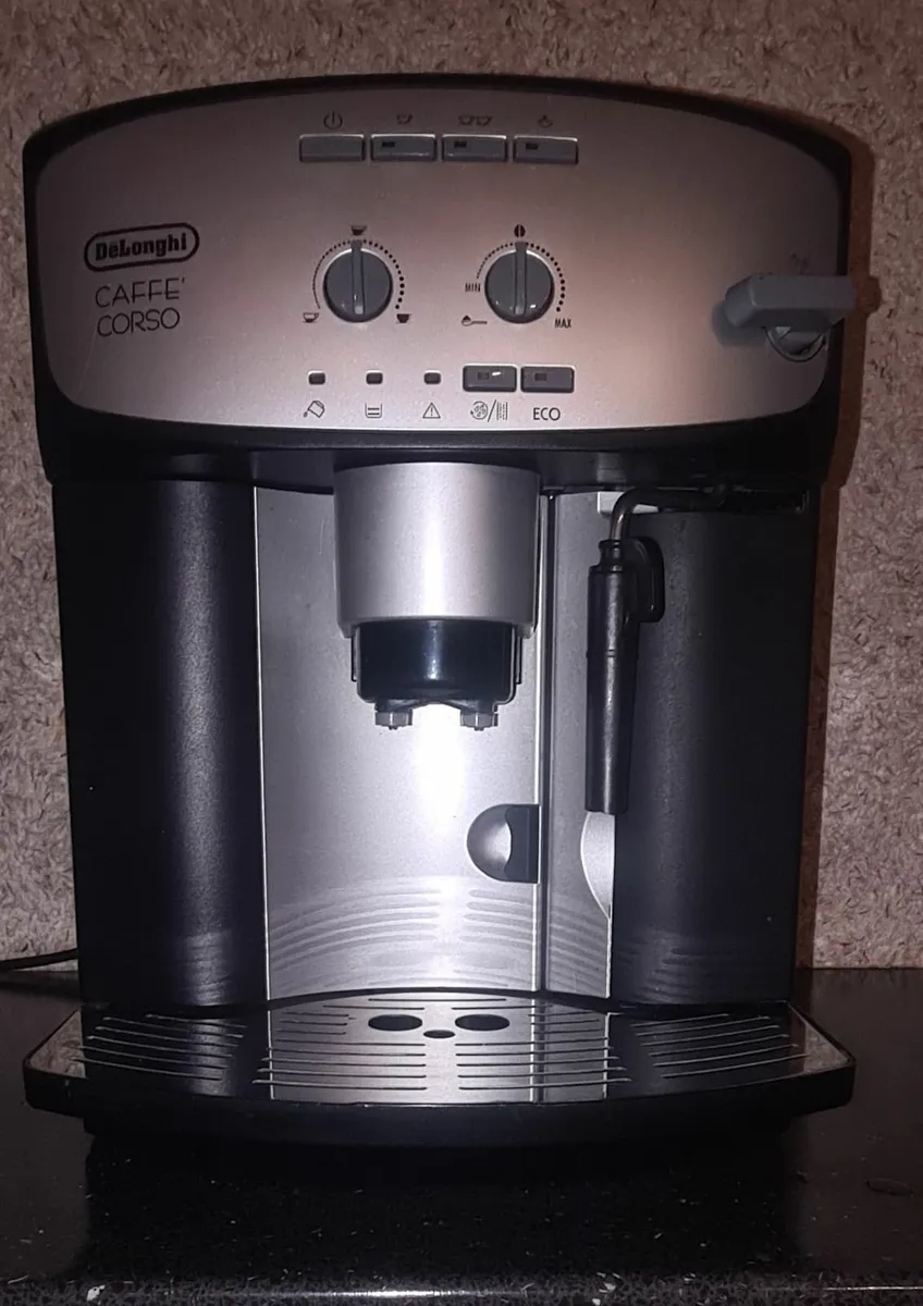 DeLonghi Bean to Cup Coffee Machine - Image 1