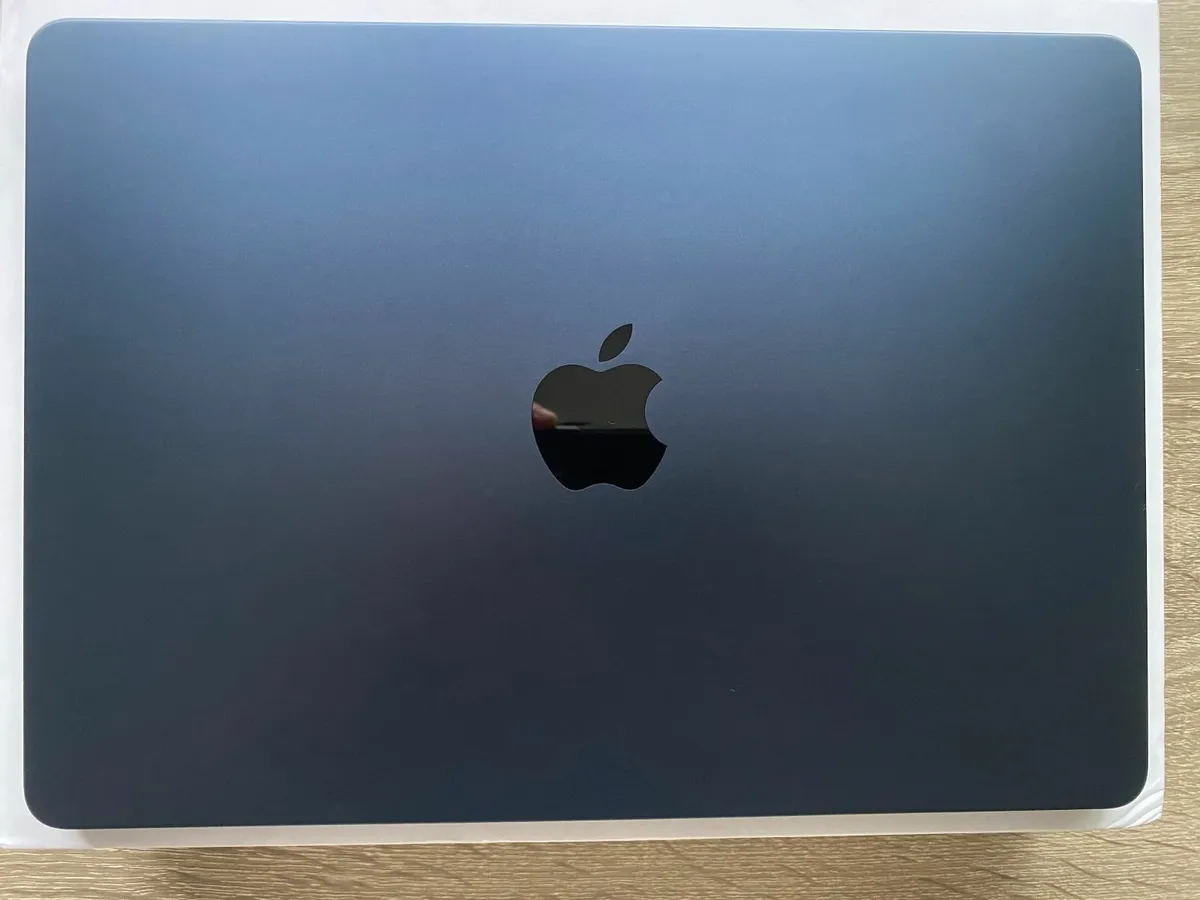 Macbook Air 13.6" (2022) M2 | 8GB | 256GB - Image 3