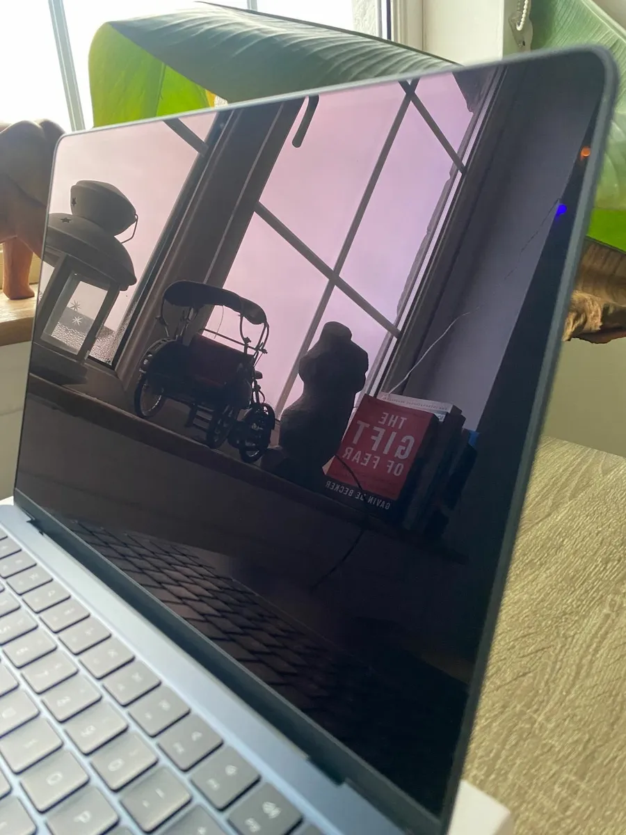 Macbook Air 13.6" (2022) M2 | 8GB | 256GB - Image 4