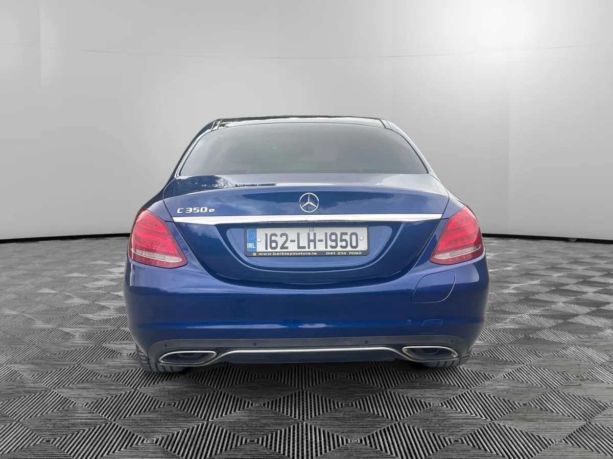 Mercedes-Benz C-Class 2016 - Image 4