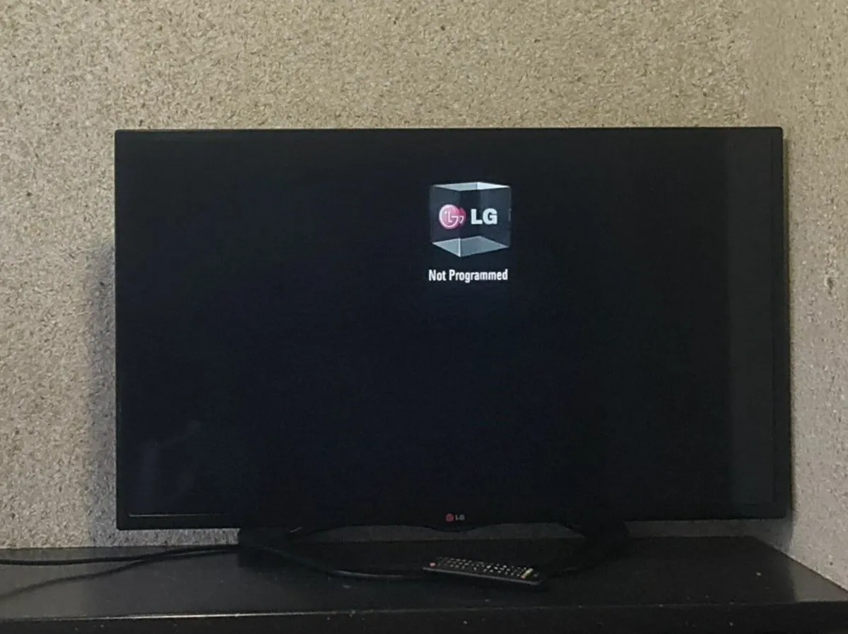 LG 42LN540V – 42″ Freeview HD LED TV (Full HD / 10 - Image 1