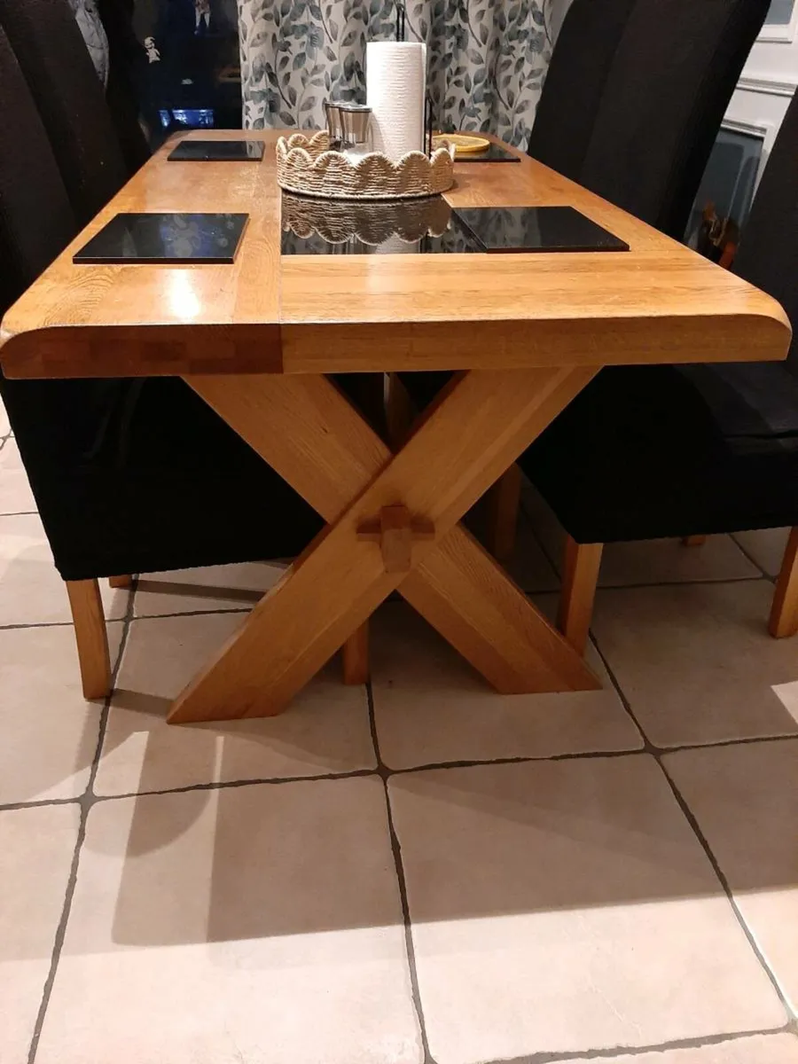 Dining table - Image 2