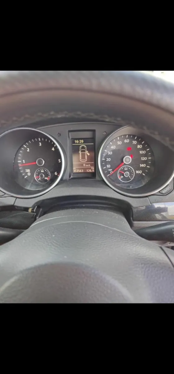 Volkswagen Golf 2011 - Image 4