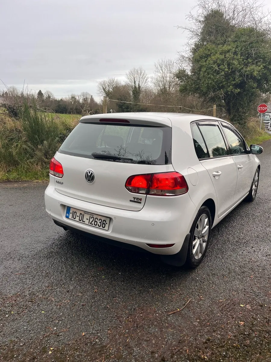 Volkswagen Golf - Image 4