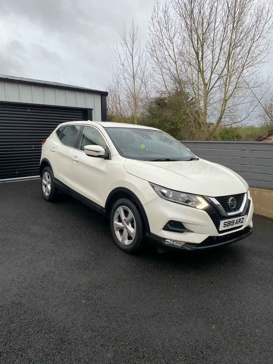 2019 Nissan Qashqai Acenta Premium - Image 1