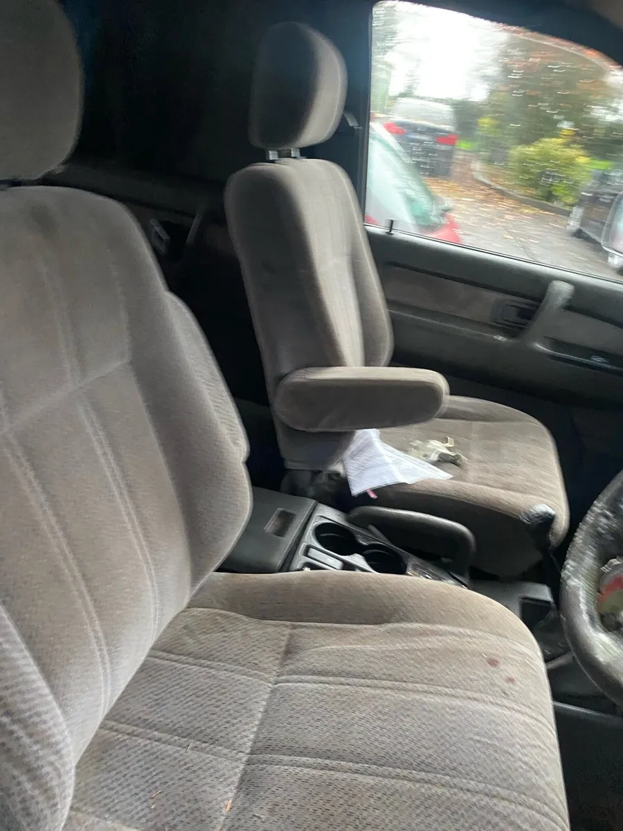 03 Trooper jeep an 95 trooper and Santa Fe - Image 4