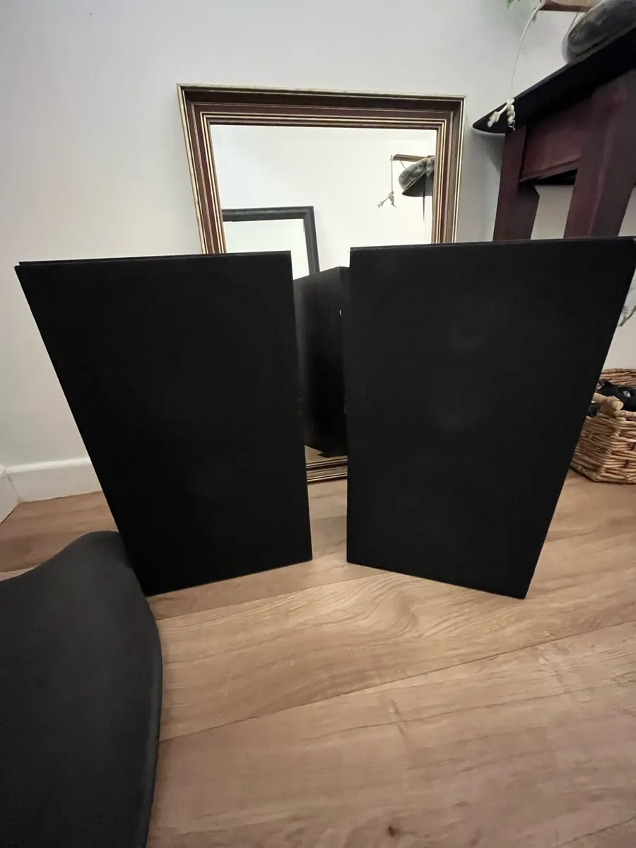 Pioneer speakers - Image 1