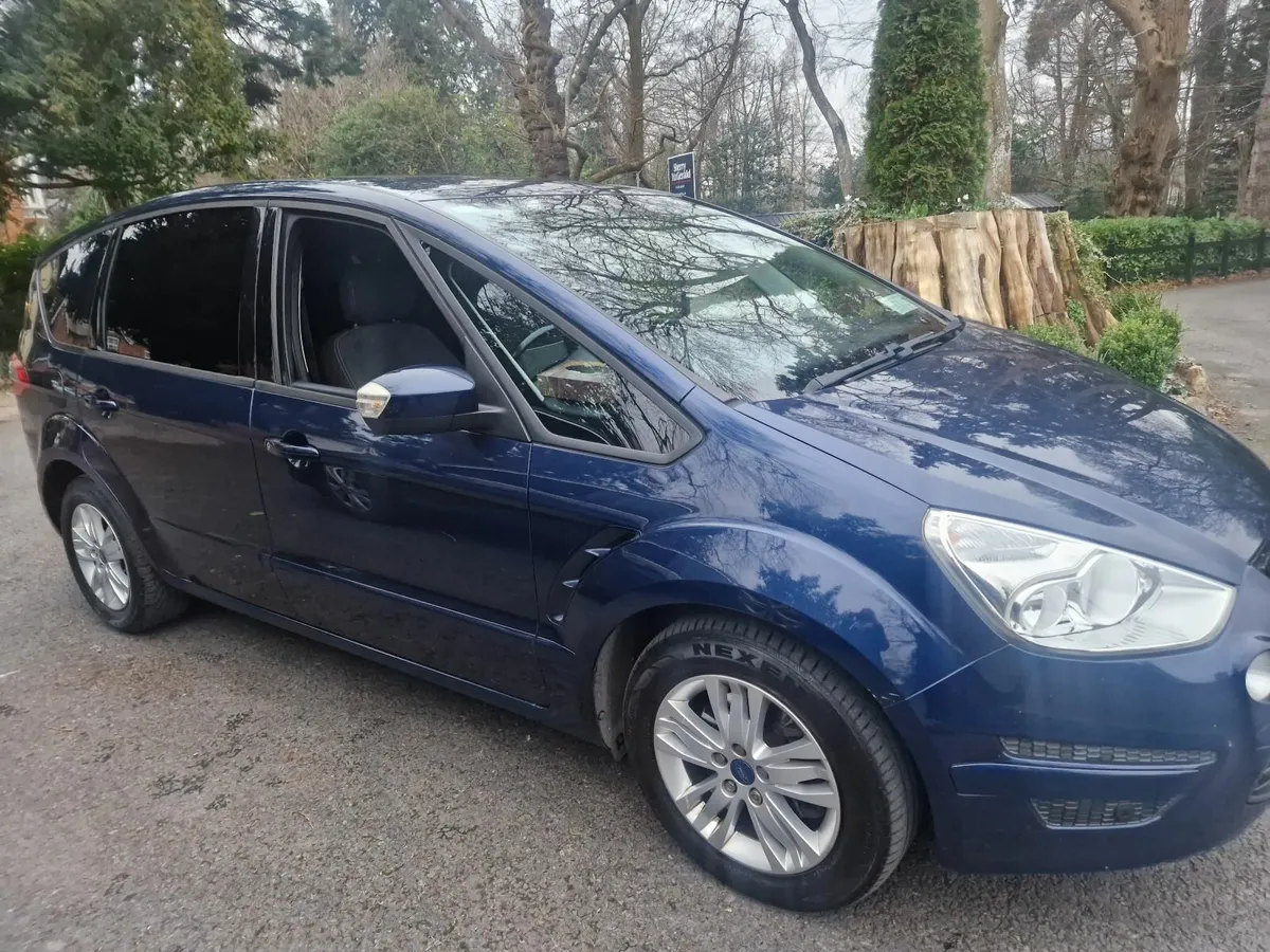 Ford S-Max 2013 - Image 2