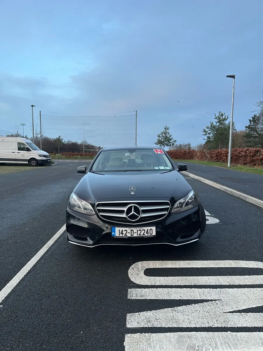 E200 Avantgarde Sport AMG - Image 3