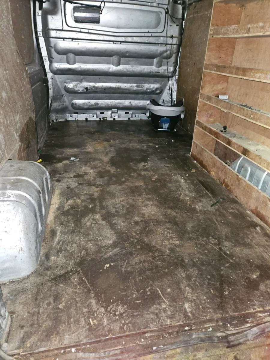 Vauxhall vivaro - Image 3