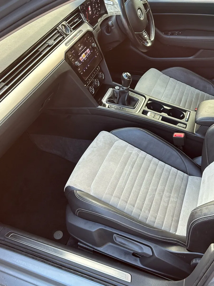 Passat 2.0 TDI GT 190bhp - Image 3