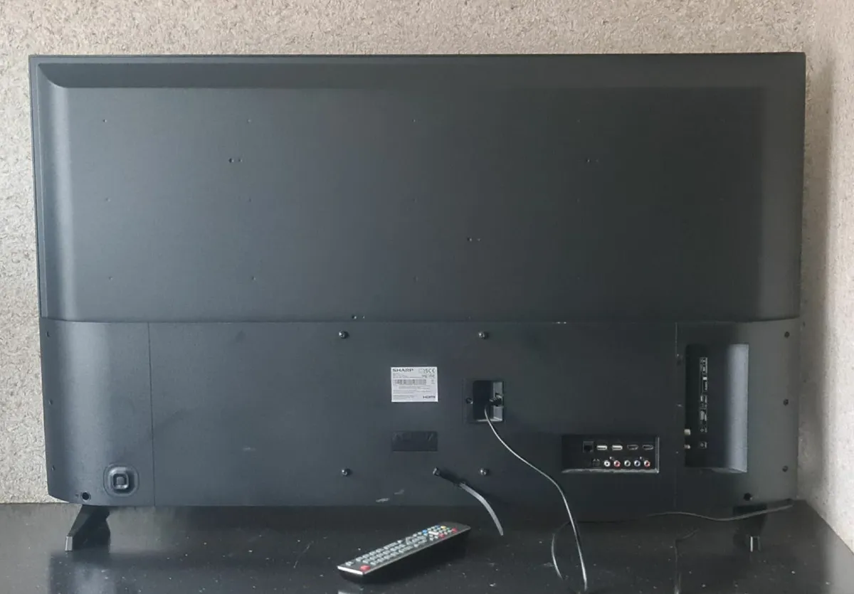 Sharp 50BJ4K – 50″ 4K Ultra HD Smart LED TV - Image 2