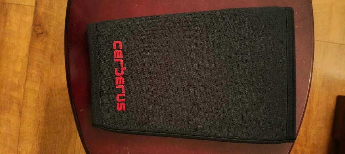 Cerberus knee sleeves - Image 2