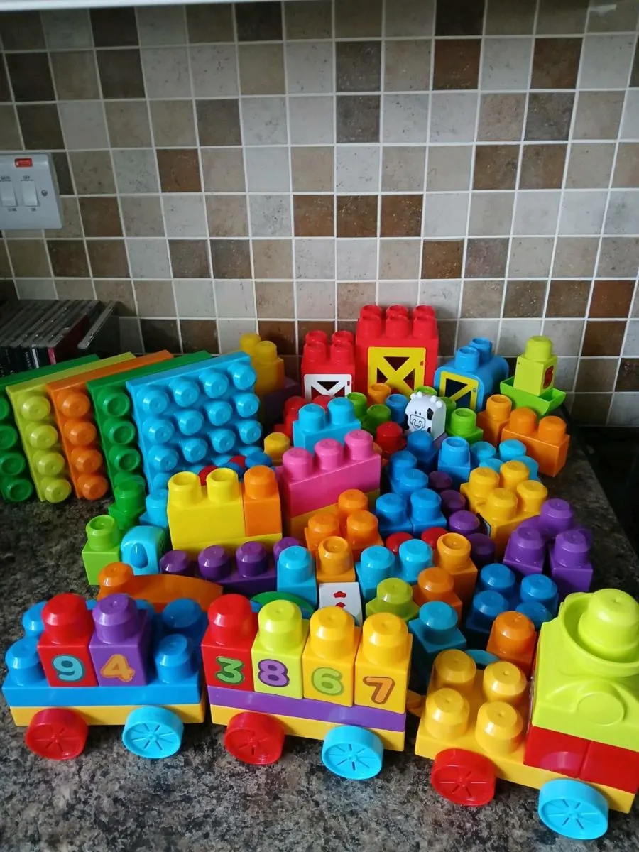Mega blocks train + mega blocks. - Image 3