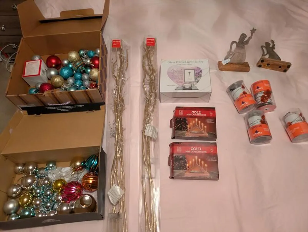 Christmas Decorations - Image 4