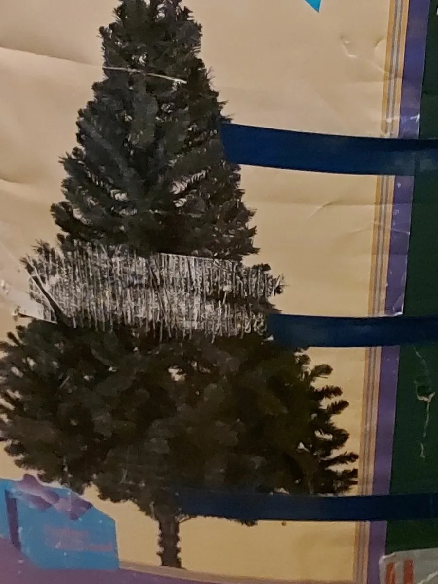 7 Foot Christmas Tree in Box, Royal Spruce - Image 3