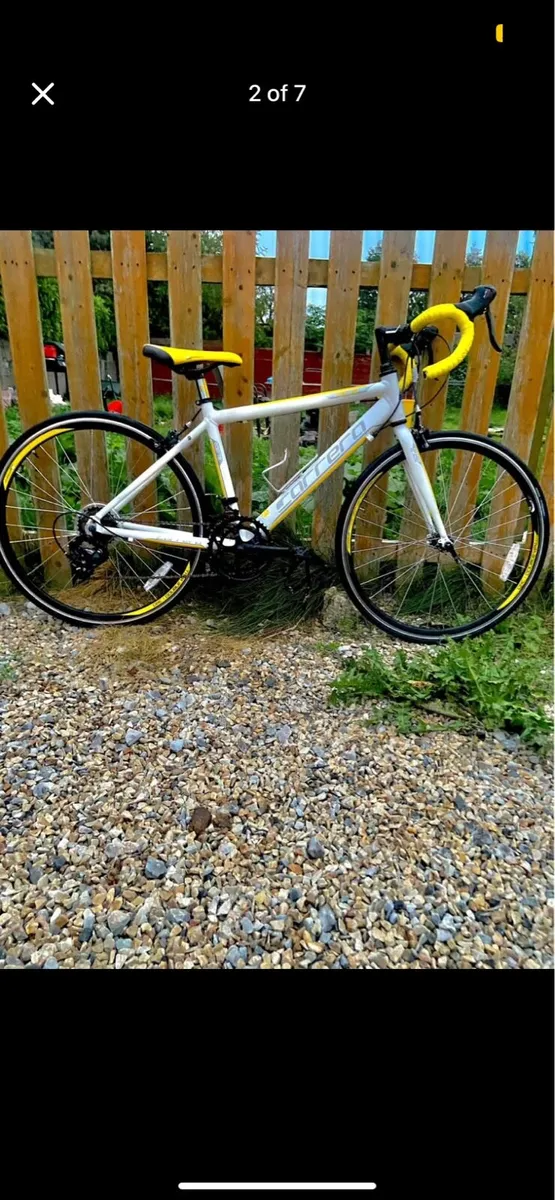 Teenager limited edition carrera racing bike - Image 3