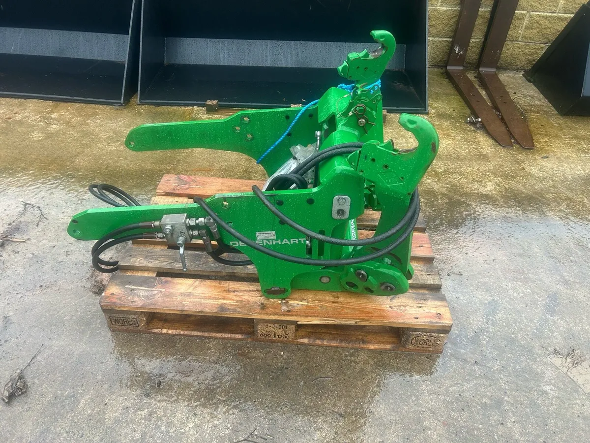 John Deere front linkage - Image 1