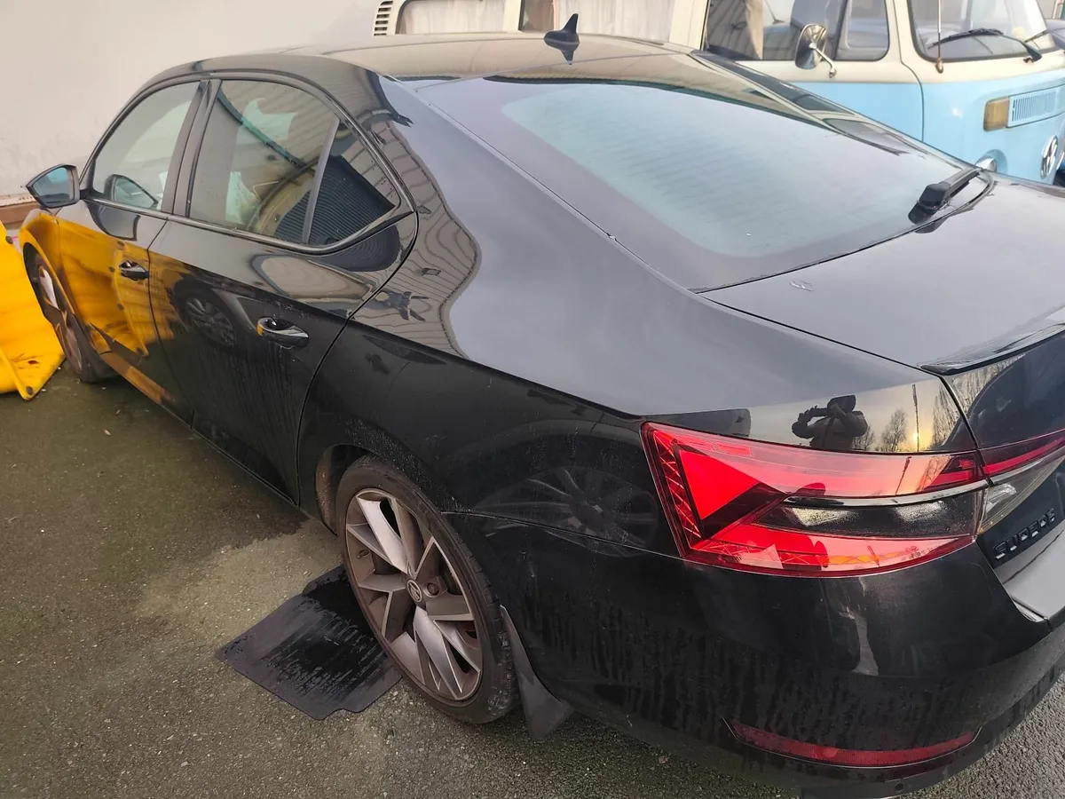 231 skoda superb auto - Image 1