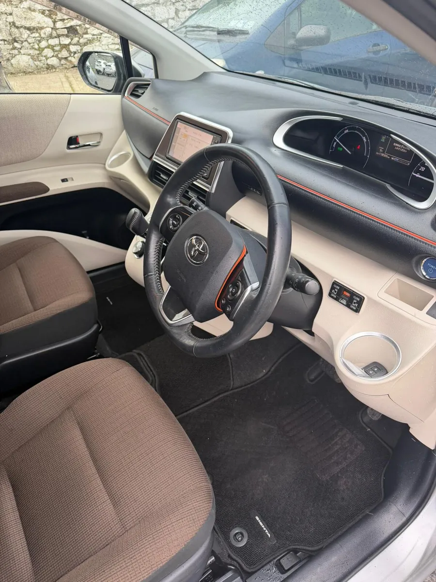 Toyota Sienta 2016 - Image 1