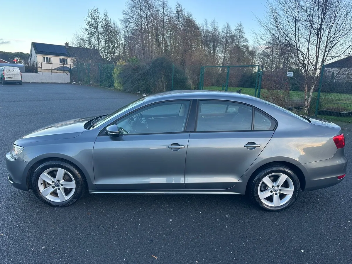 Very Low km Tax NCT Jetta 2013 Like New🤩🤩 - Image 3