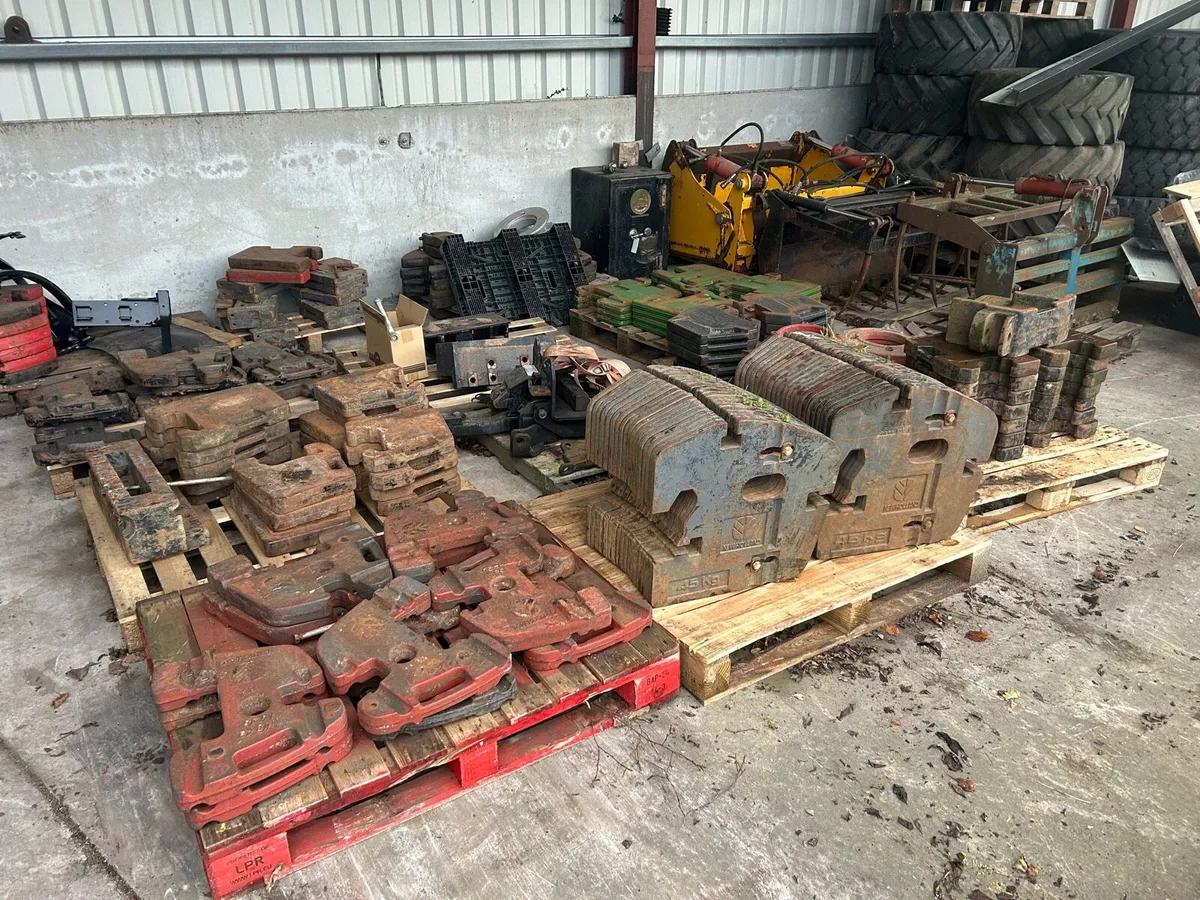 Large selection of tractor weights - Image 1