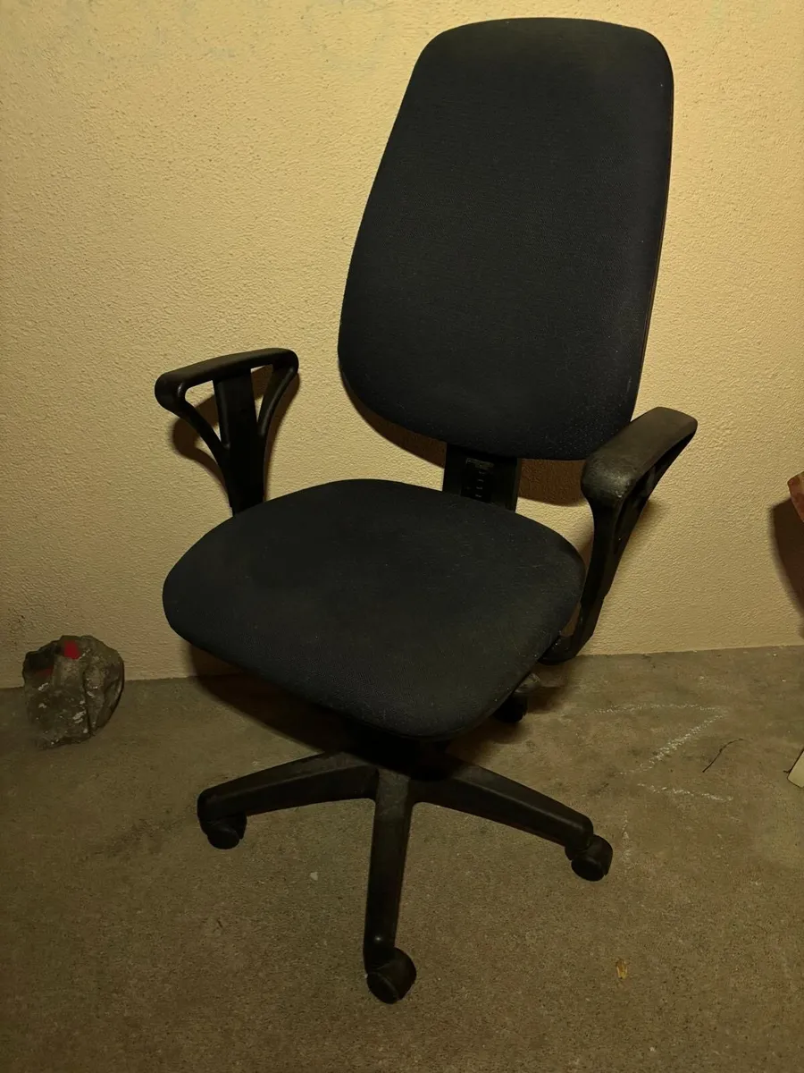 Swivel Office Chair - Image 1