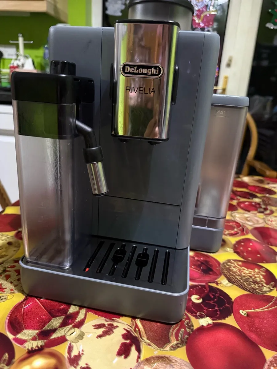DeLonghi Rivelia Automatic bean to cup coffe - Image 4