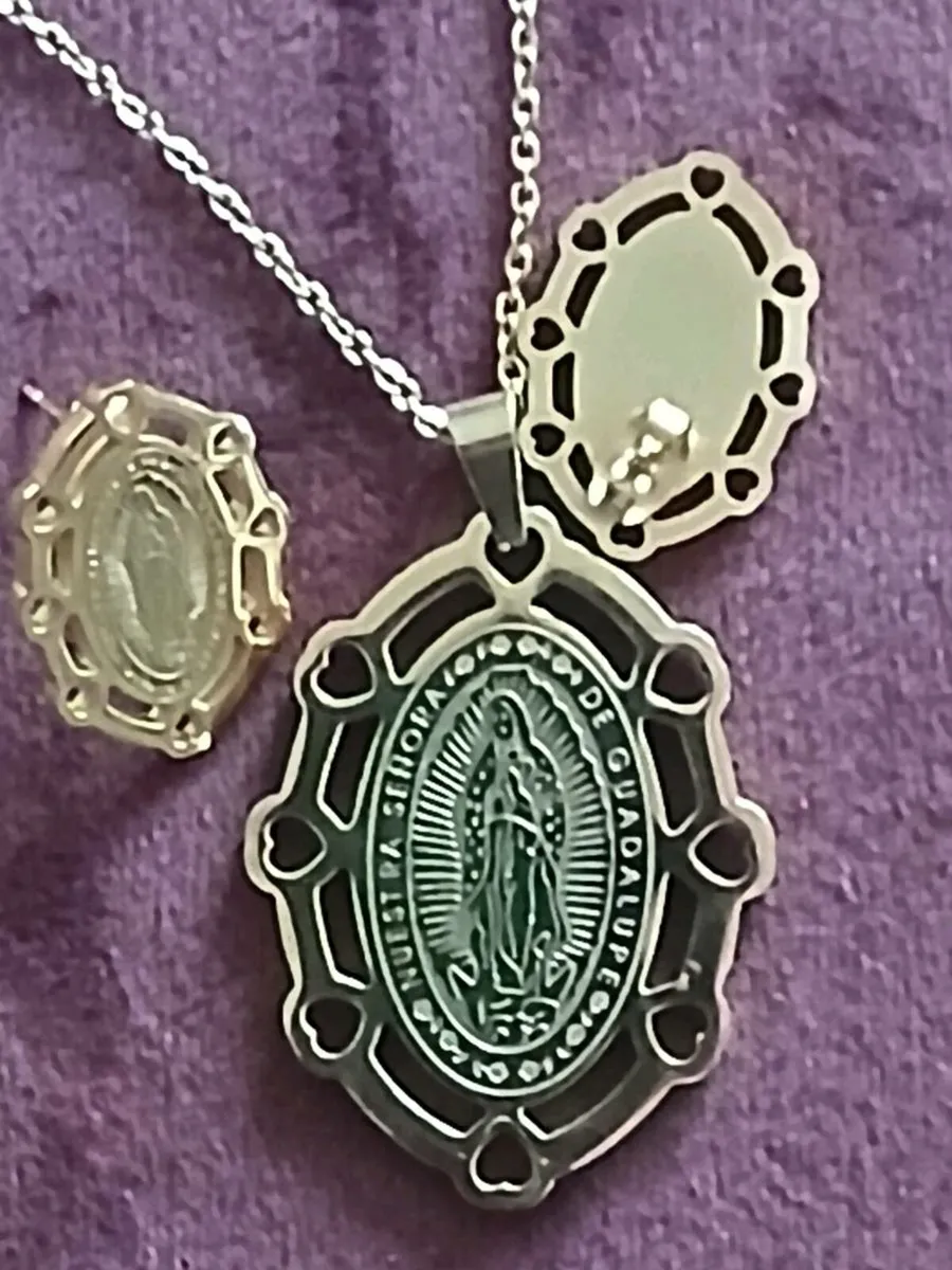 Our lady pendant and matching earrings - Image 3