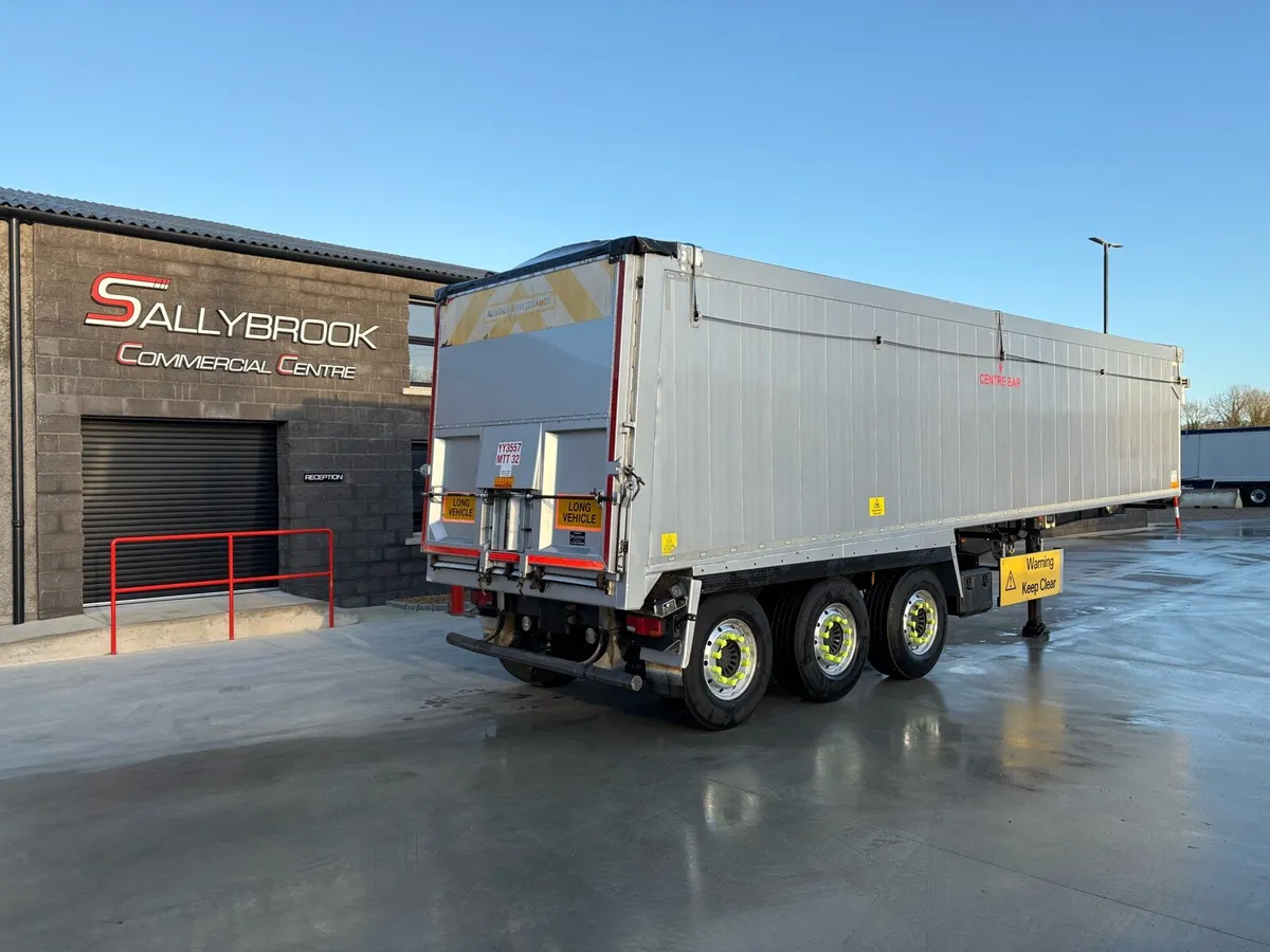 Wilcox Sloper Tipper - Image 1