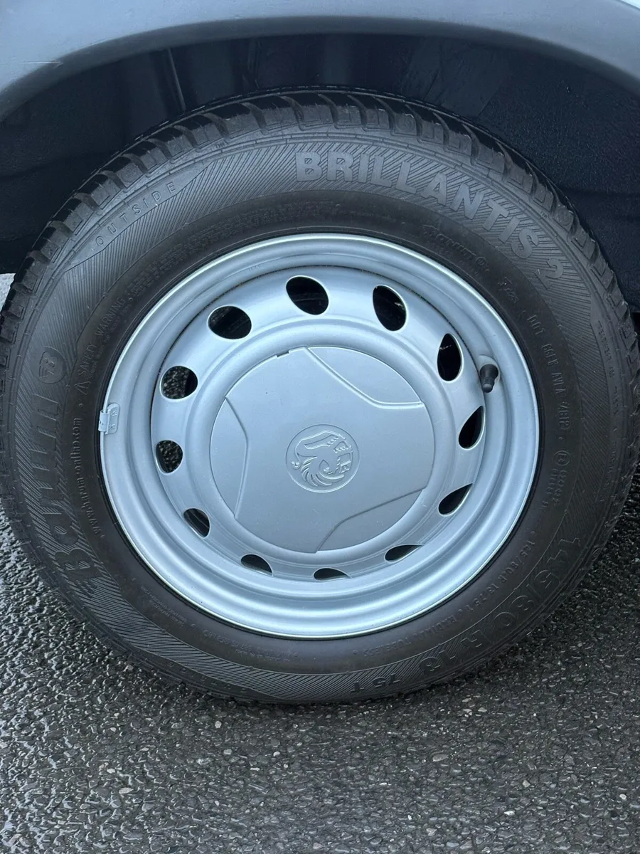Vauxhall Corsa - Image 4