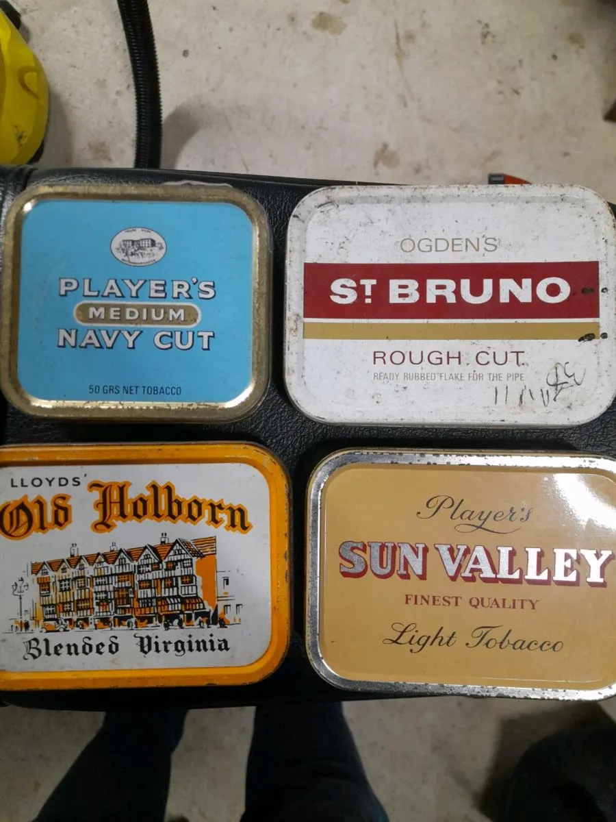 Tabacco tins