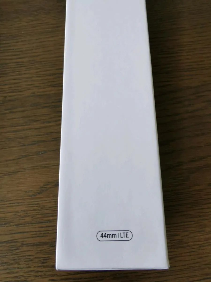 Galaxy watch 8 classic - Image 2