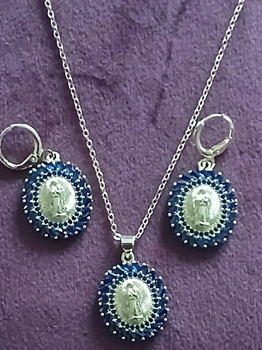 Our lady of Guadalupe pendant&chain earrings - Image 2