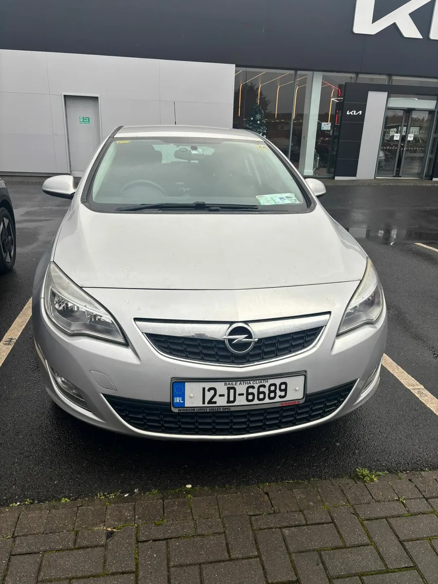 Open Astra 2012 - Image 1