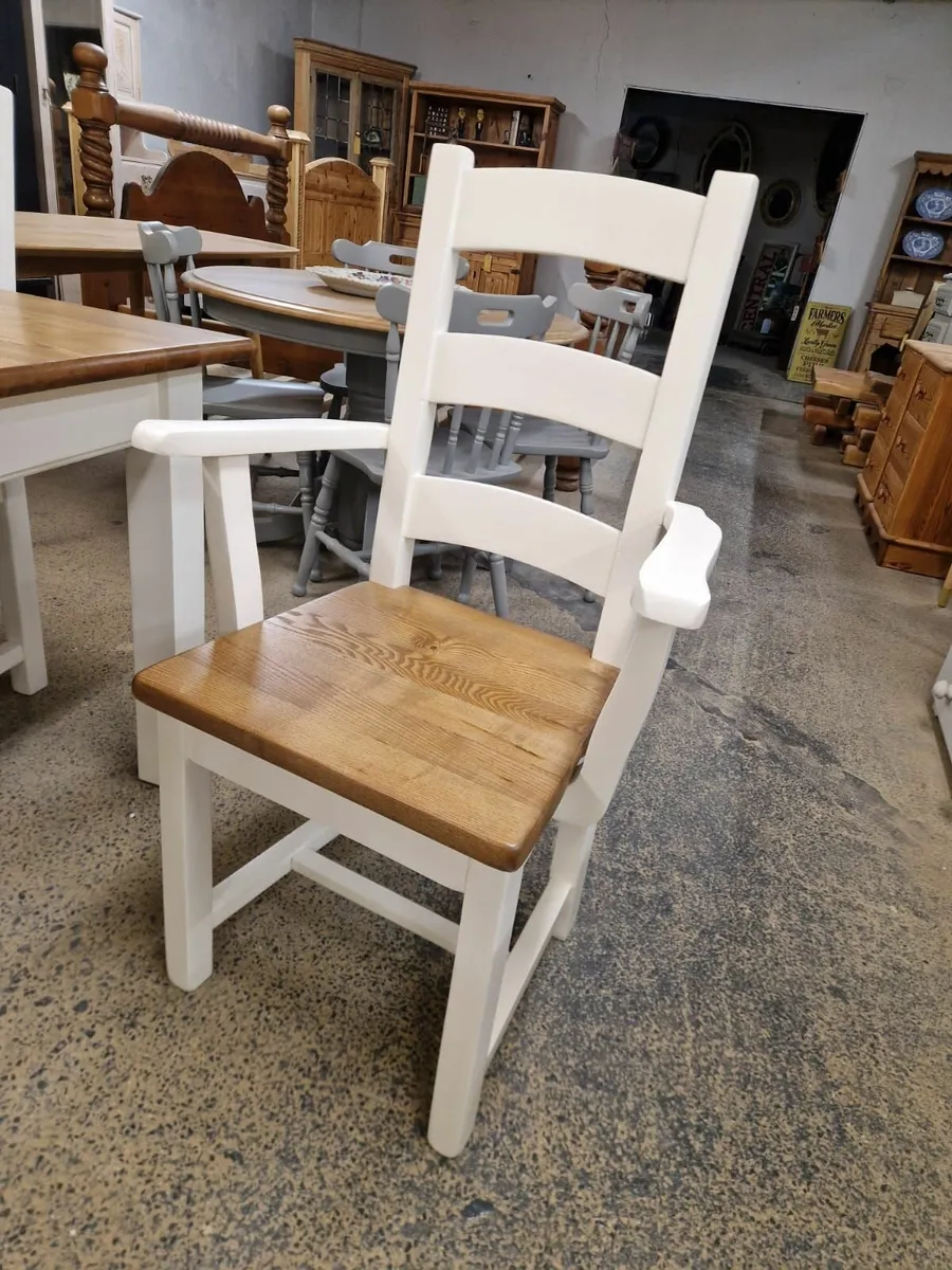 Solid oak table, 6 chairs - Image 4