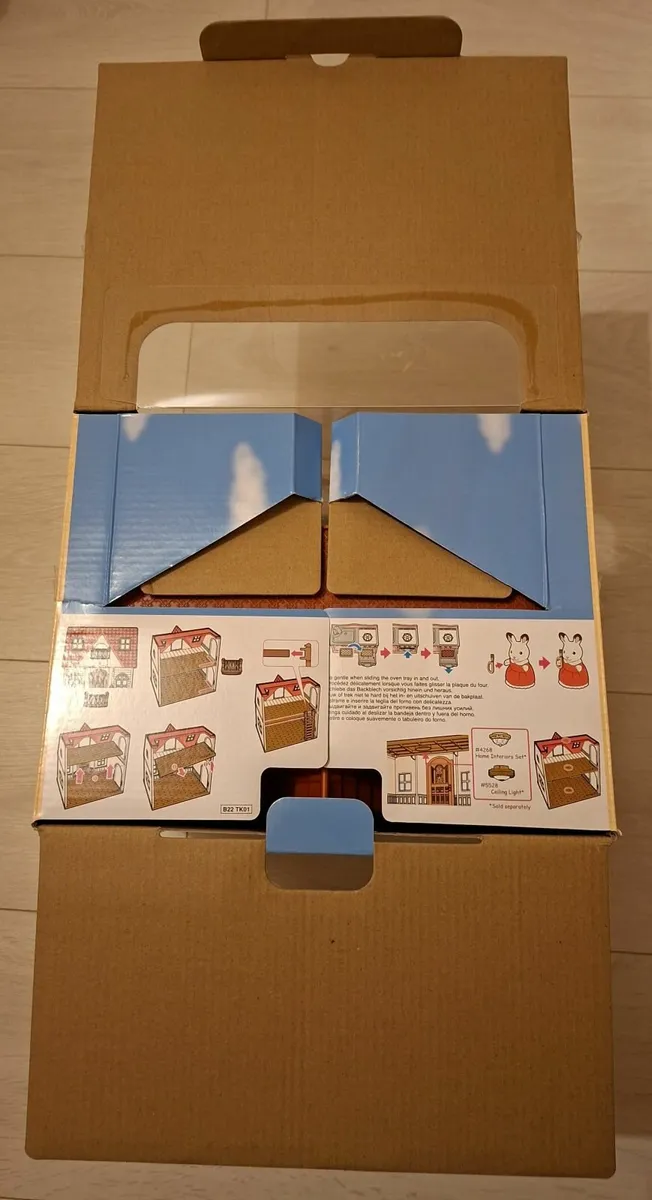 Sylvanian families children's toy - Image 4